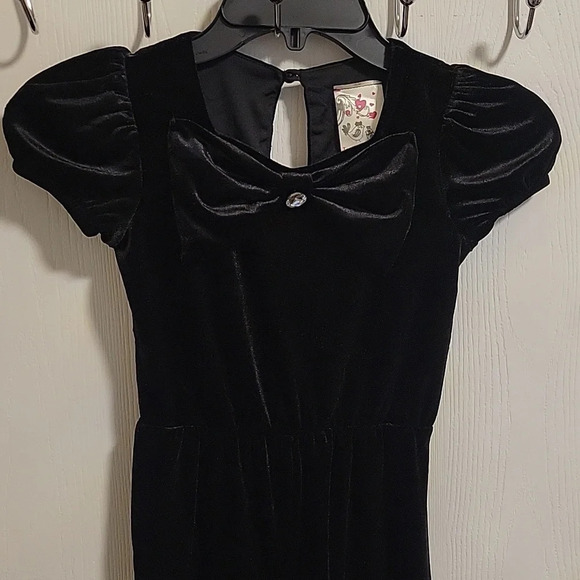 New With Tag Girls Black Size 7 One Piece Romper Short Sleeve Bow Velor Soft - Picture 2 of 10